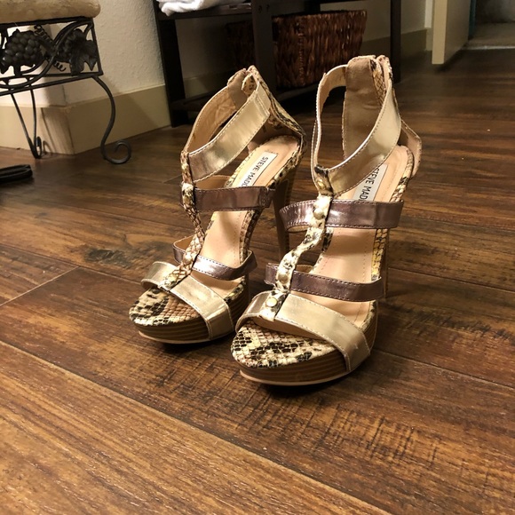 Steve Madden Platform Pumps size 6 - Picture 2 of 8